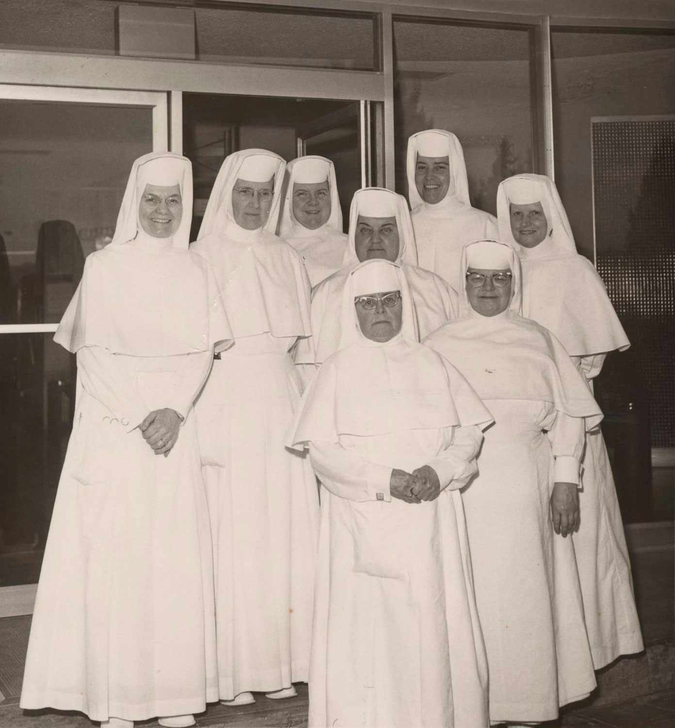 Dominican Sisters 1947 white habits 1947 photo of the Adrian Dominican Sisters