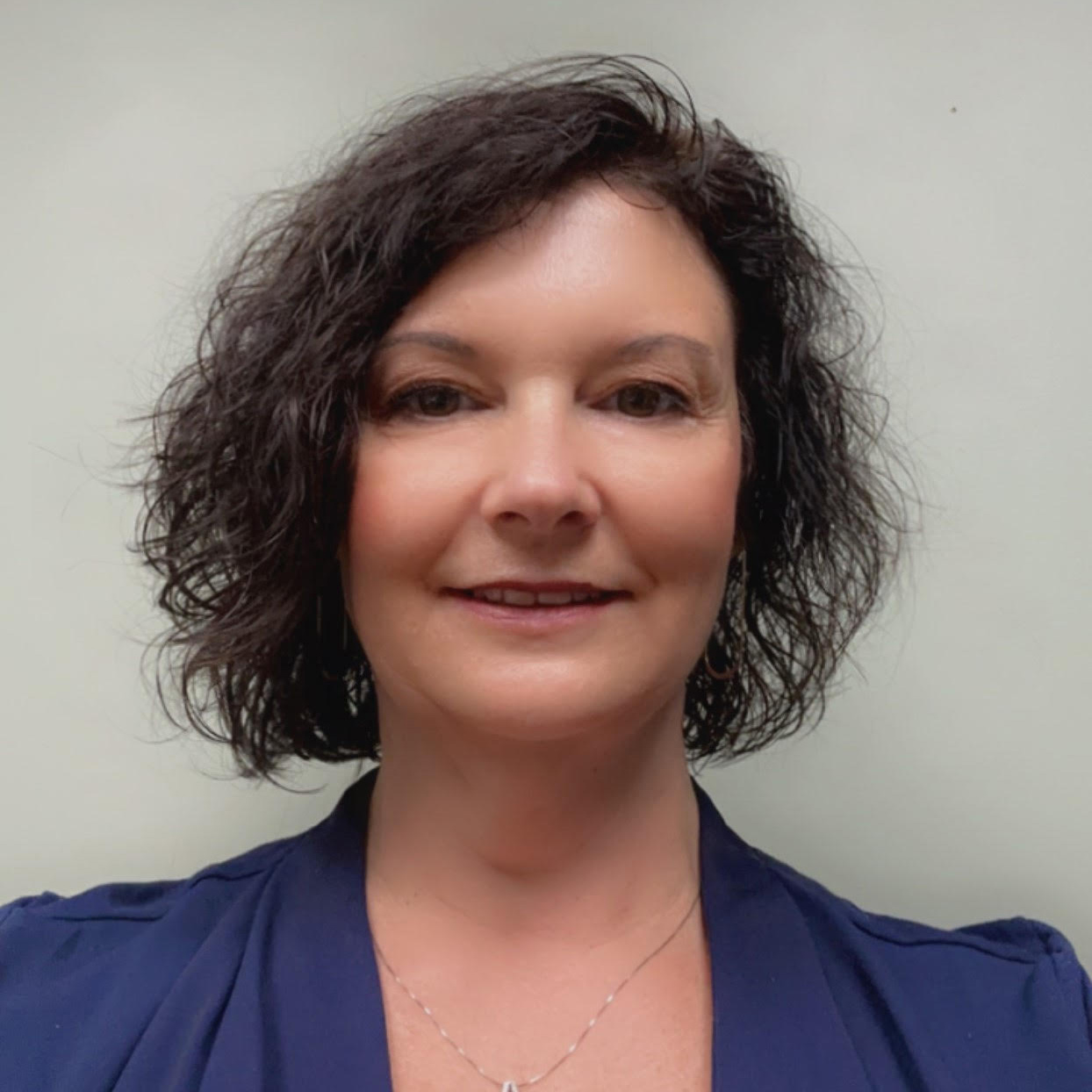 Renee Seyer Headshot