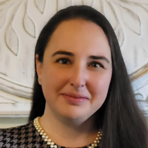 Leia Morgan Headshot