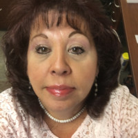 Roxanne Solano Headshot